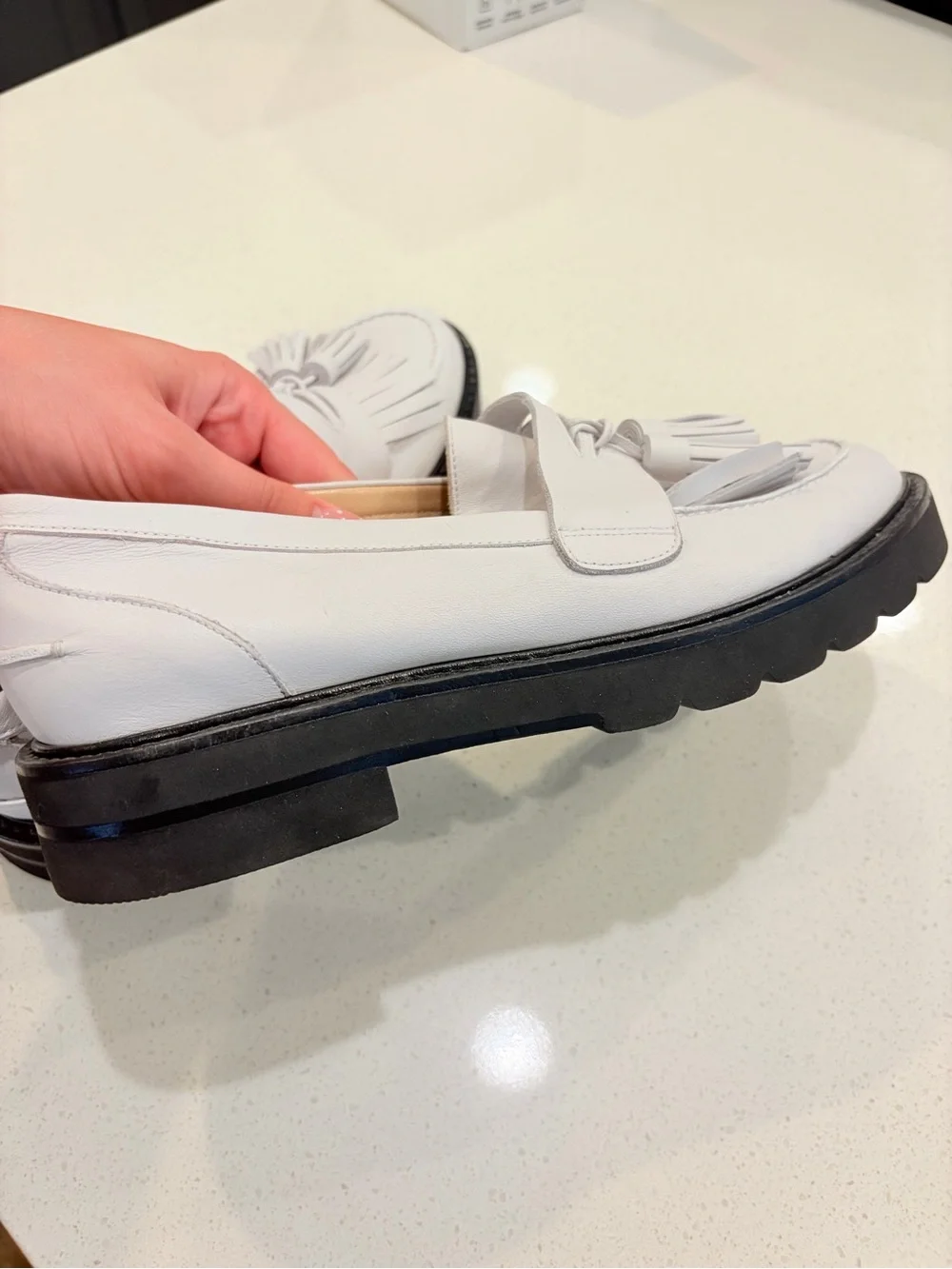 LIKE NEW Stuart Weitzman Mila Lift Loafers‎ White Leather 9.5 Women’s